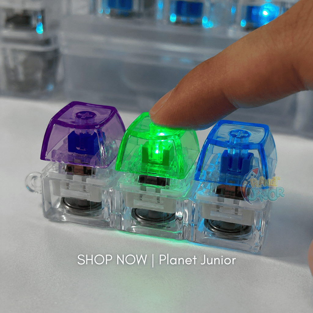 RGB Light-Up Mechanical Keyboard Fidget Keychain – 3-Key Clicker Toy