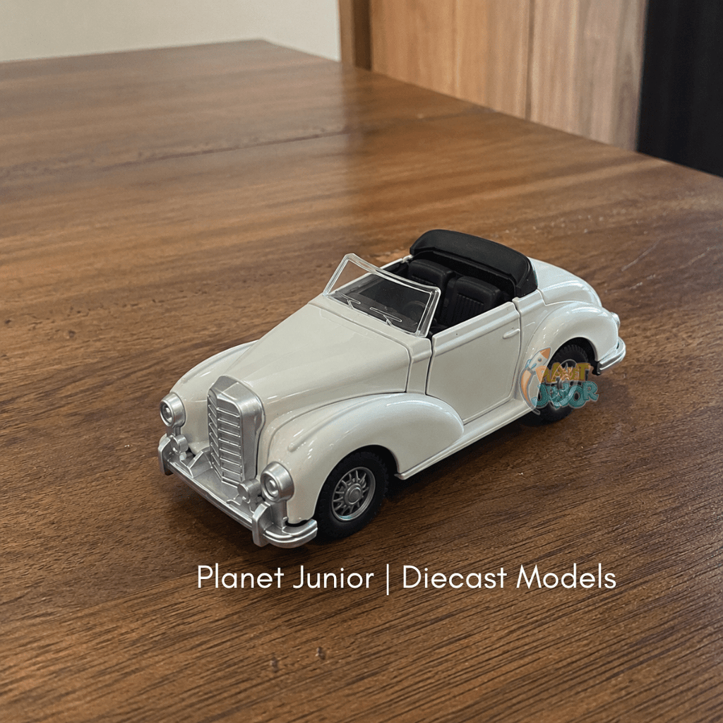 1:32 Scale Mercedes-Benz 300 S Cabriolet Die-Cast Model Car | 1 Pc