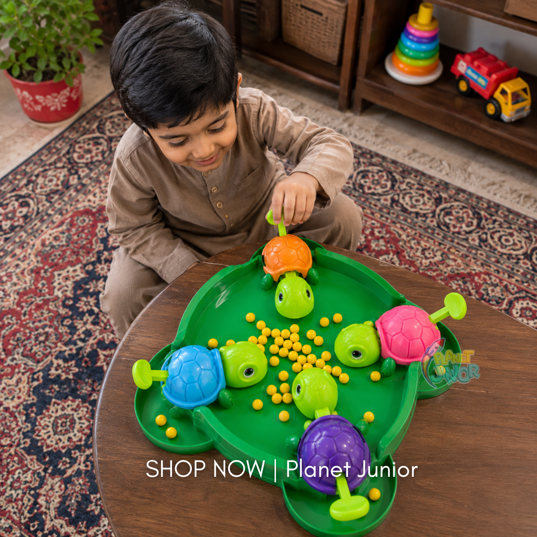 Hungry Turtles Fast-Paced Feeding Board Game for 2–4 Players