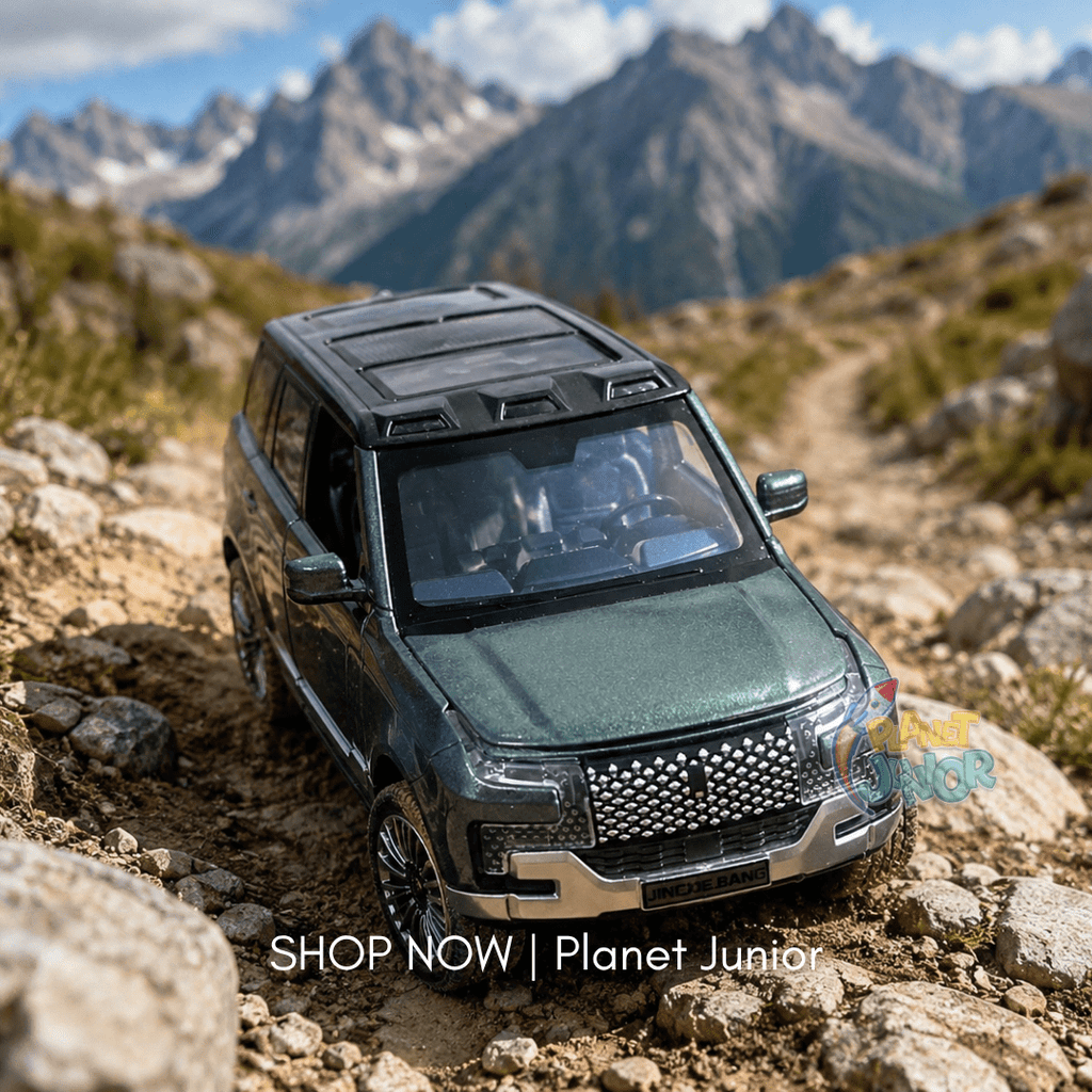 1:32 Die-Cast Luxury SUV Model Car with Opening Doors, Light & Sound