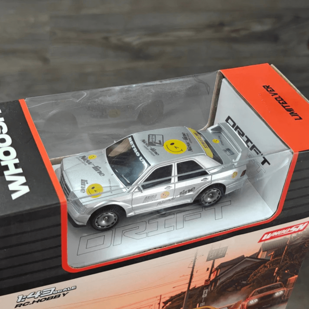 1:43 Scale RC Classic Legends Drift Car with Neon Lights