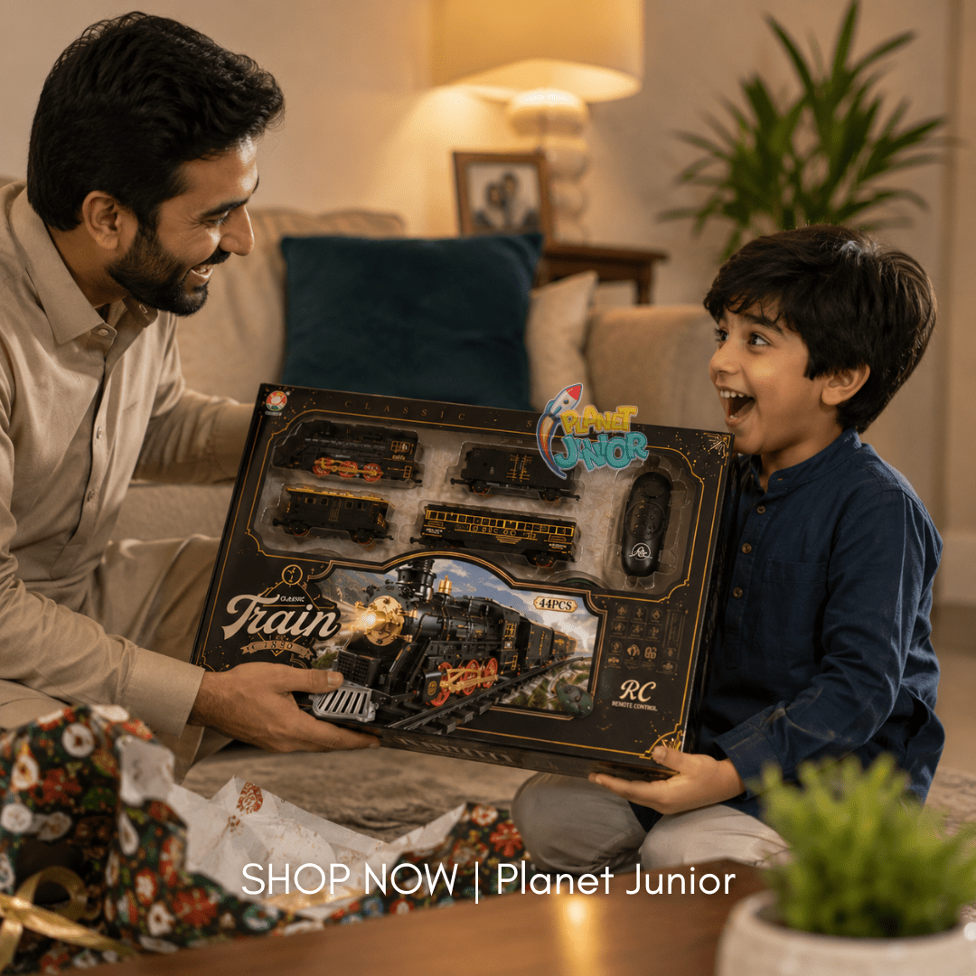 Remote Control 44-Piece Classic Train Set with Carriages, Sound & Track