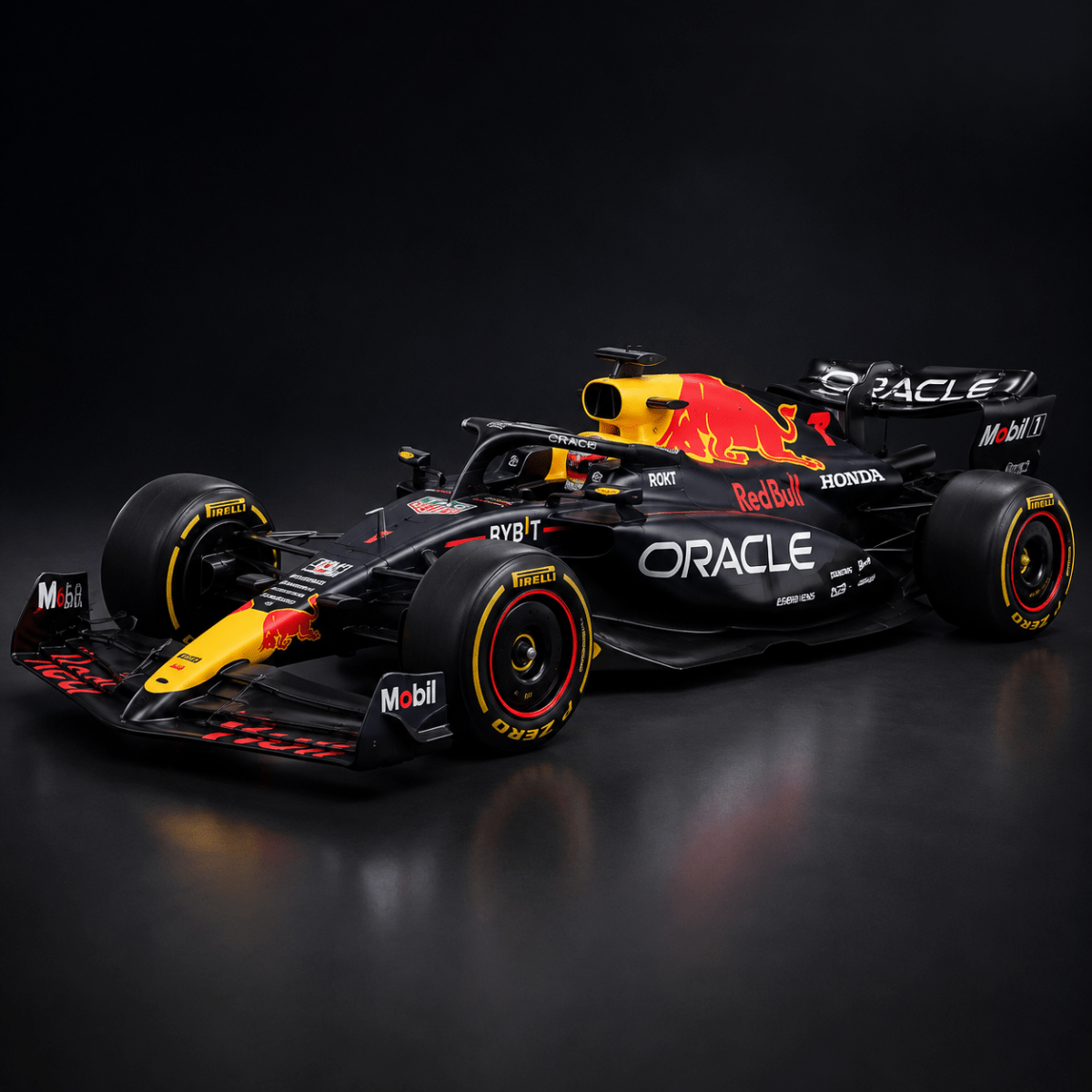 1:24 Red Bull Racing Formula 1 Die-Cast Model Car