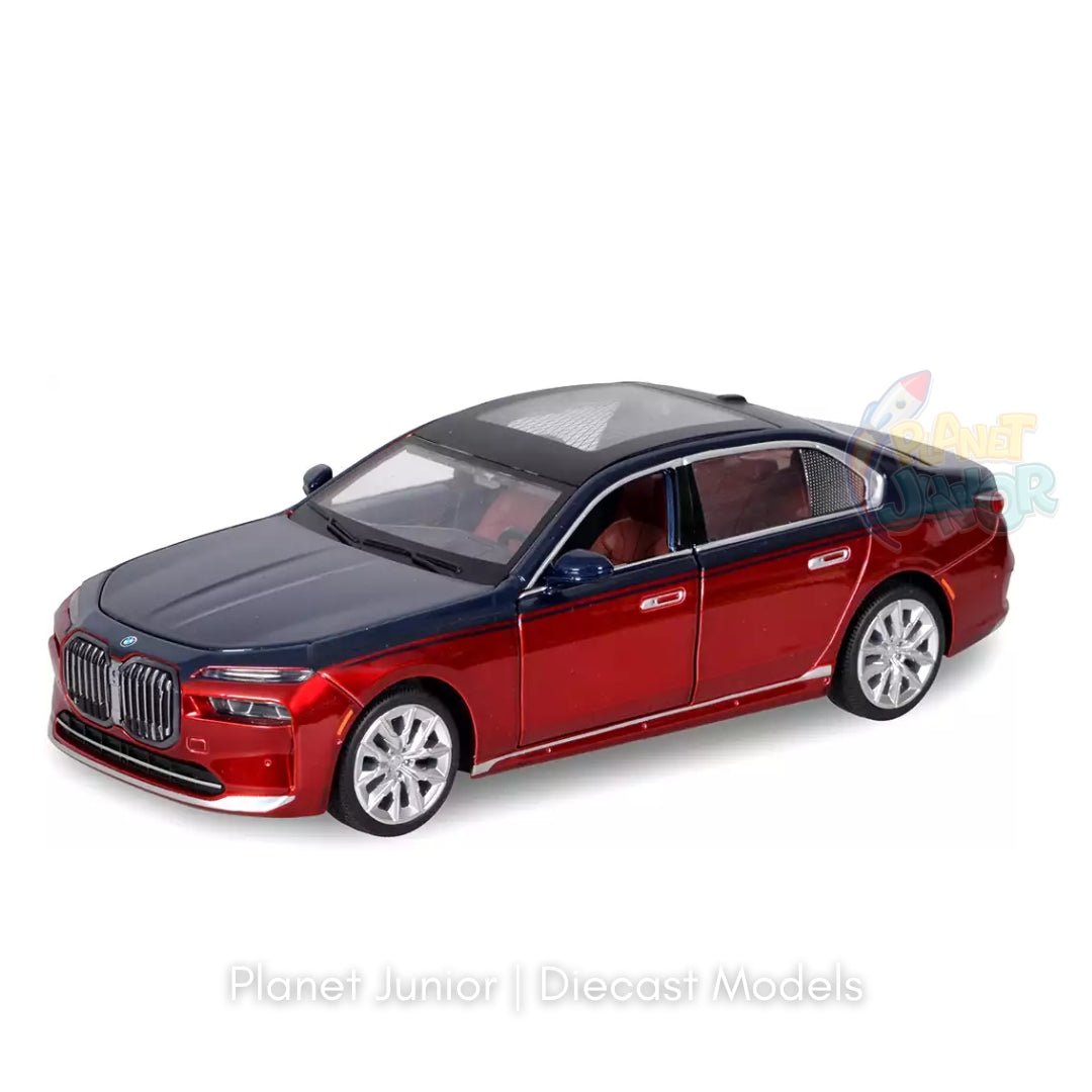 1:24 Diecast BMW i7 Official Licensed Model