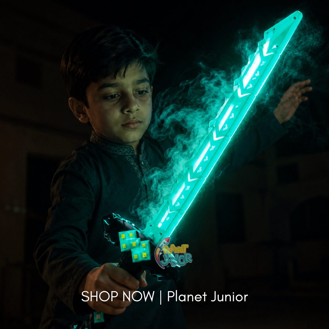 LED Light-Up Mist Spray Adventure Sword