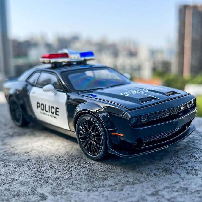 1:24 Scale Dodge Challenger SRT Police Die-Cast Model Car