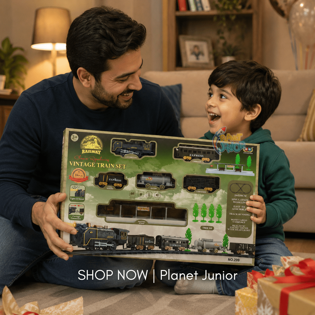 Classic Vintage Railway Train Set with Large Track, Lights & Sound
