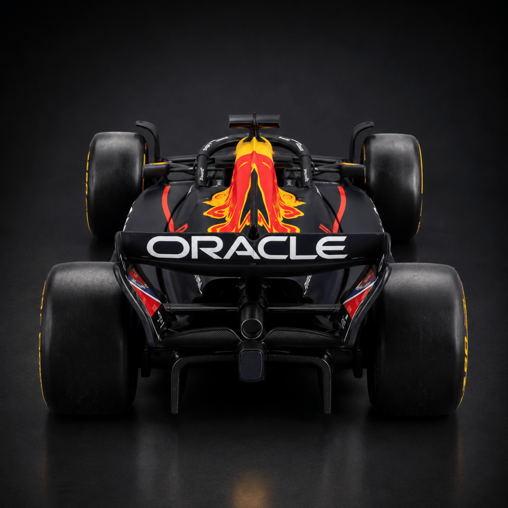 1:24 Red Bull Racing Formula 1 Die-Cast Model Car