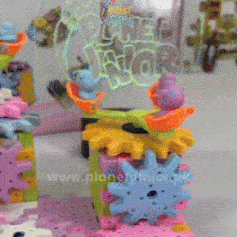 Electric Gear Spinning STEM Building Blocks