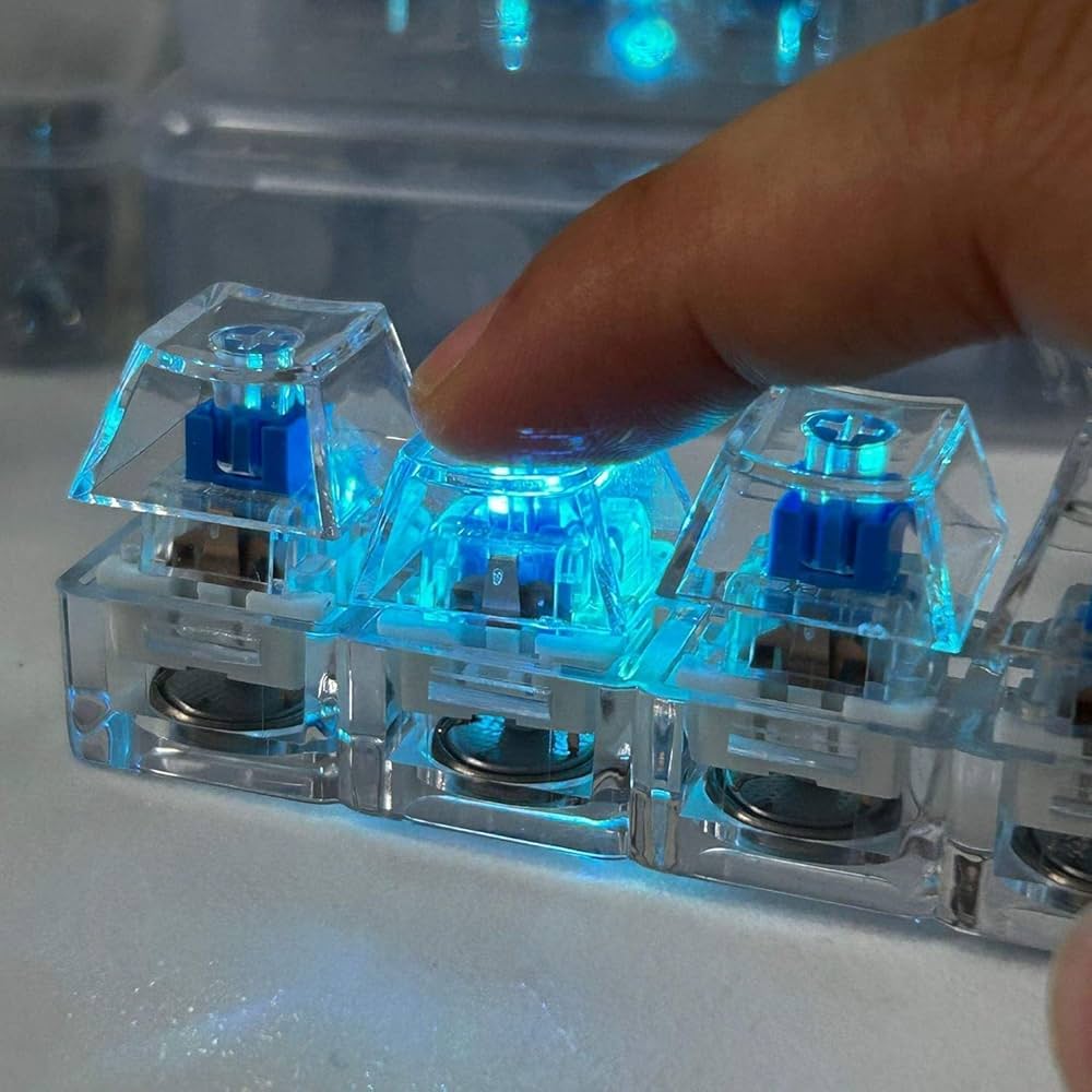 Mechanical Keyboard Clicker Keychain – LED Light & Sound Fidget Toy