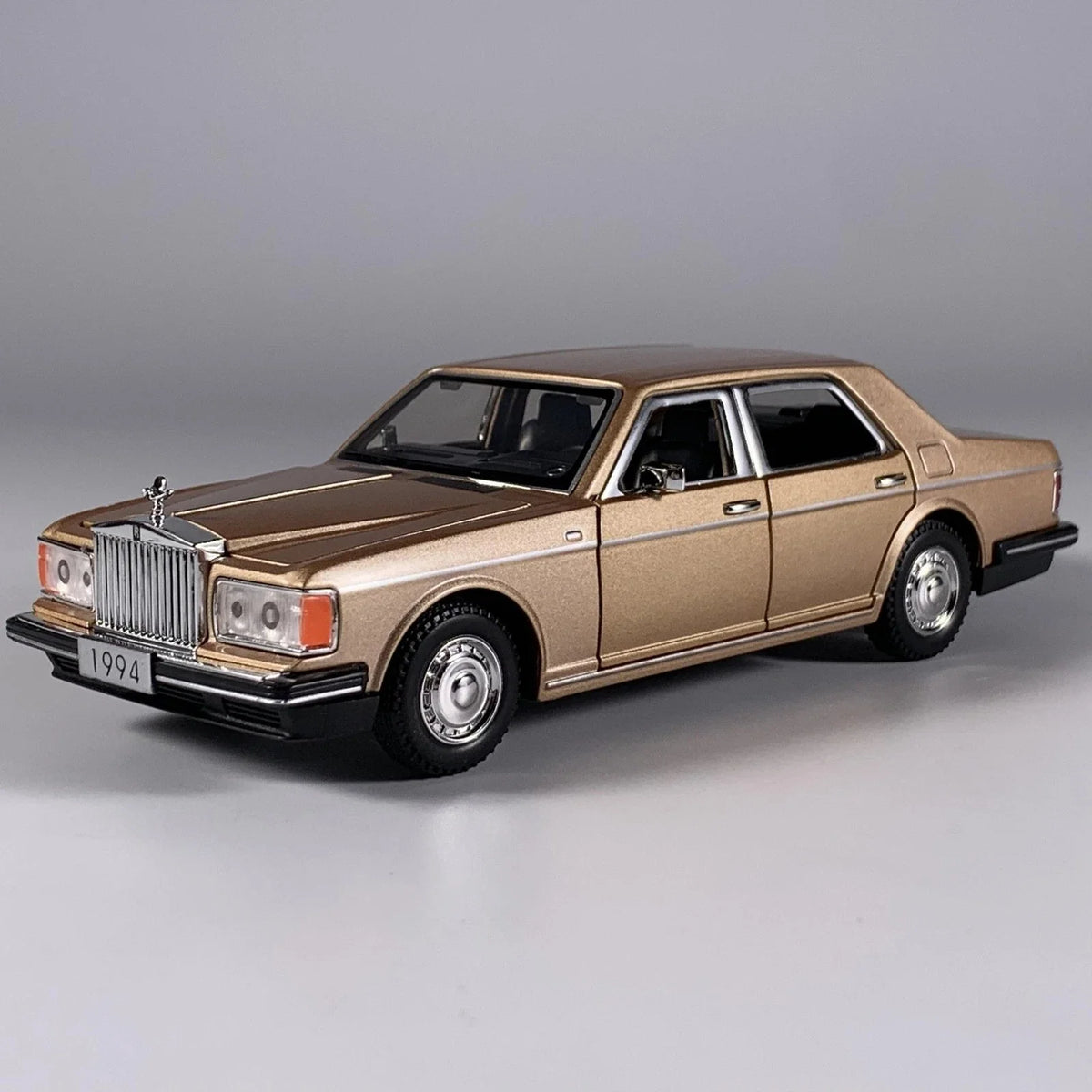 1:32 Scale Alloy Rolls-Royce 1994 Die-Cast Model Car with Working Lights